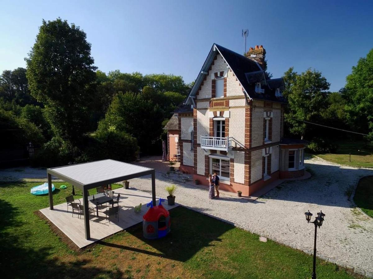 Le Manoir De Louviers Apartment Exterior photo