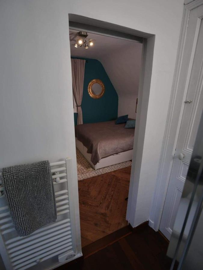 Le Manoir De Louviers Apartment Exterior photo